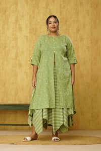 Plus size Indo-western dress for women in green colour