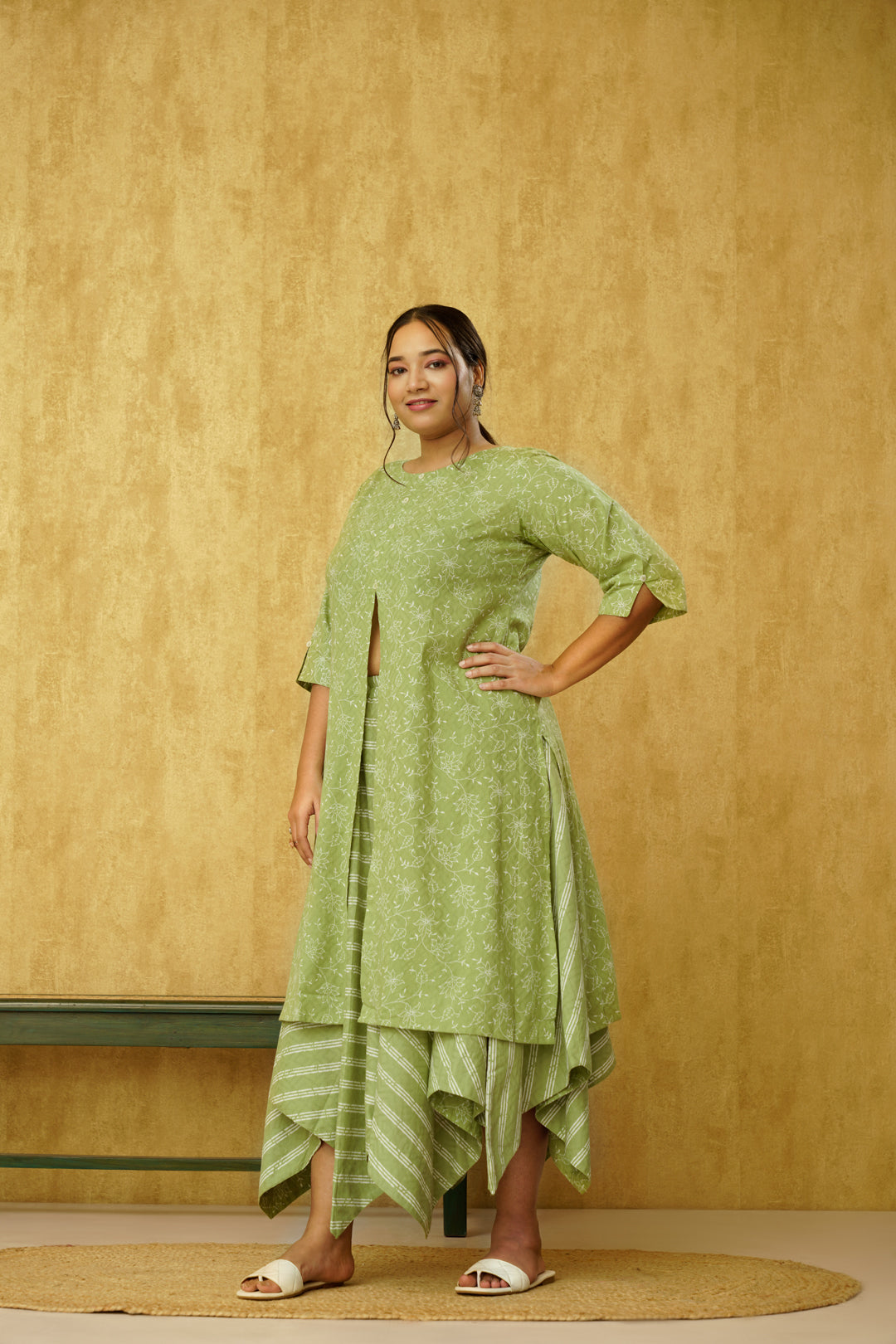 Pista green dress in XXL size for curvy women