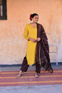 "Golden Elegance: Banarasi Silk Kurta Pant Dupatta Set "