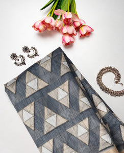 Grey And Tan Beige Geometric Pattern Digital Print Chanderi Lurex Saree With Blouse